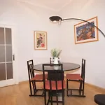 Lovely Apartment At Park Gueell